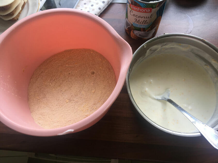 PRZEPIS: Dyniowe ciasto z mlekiem kokosowym i cynamonem 
