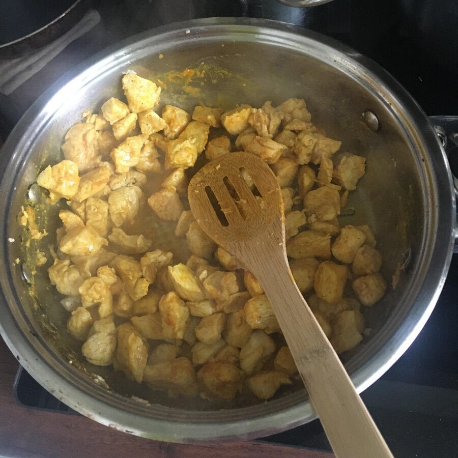 PRZEPIS: Kurczak w sosie curry 