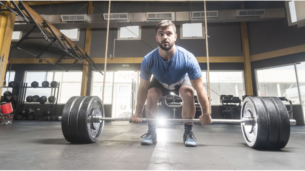 Full Body Workout – kto powinien trenować systemem FBW i jak to poprawnie wykonać.