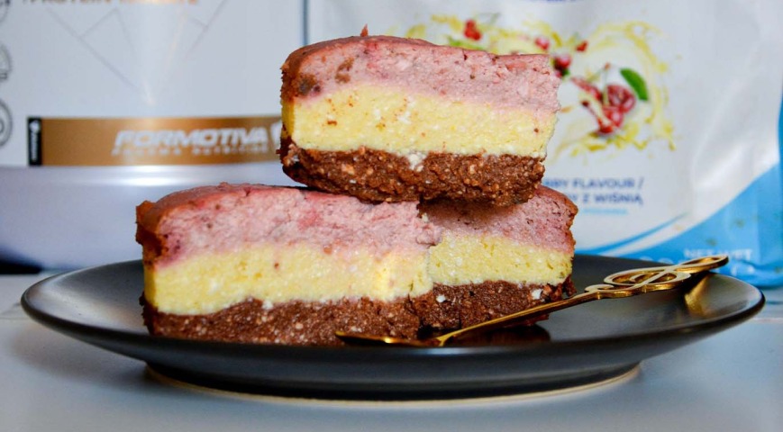 Przepis na warstwowe ciasto z odżywką białkową