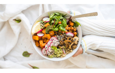 Najlepsze przepisy na buddha bowl – śniadaniowe i obiadowe bowle