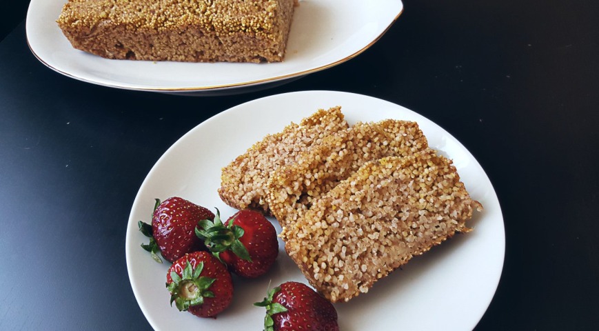 PRZEPIS: Jabłecznik z kaszy jaglanej