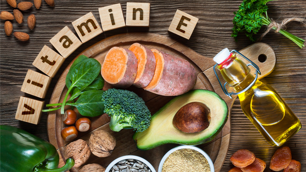 Witamina E – właściwości, działanie, źródła witaminy E