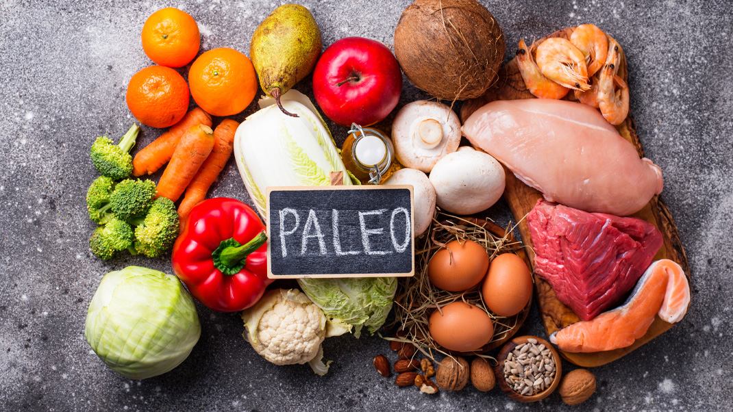 Dieta paleo – zasady, przeciwwskazania, przykładowy jadłospis diety paleo