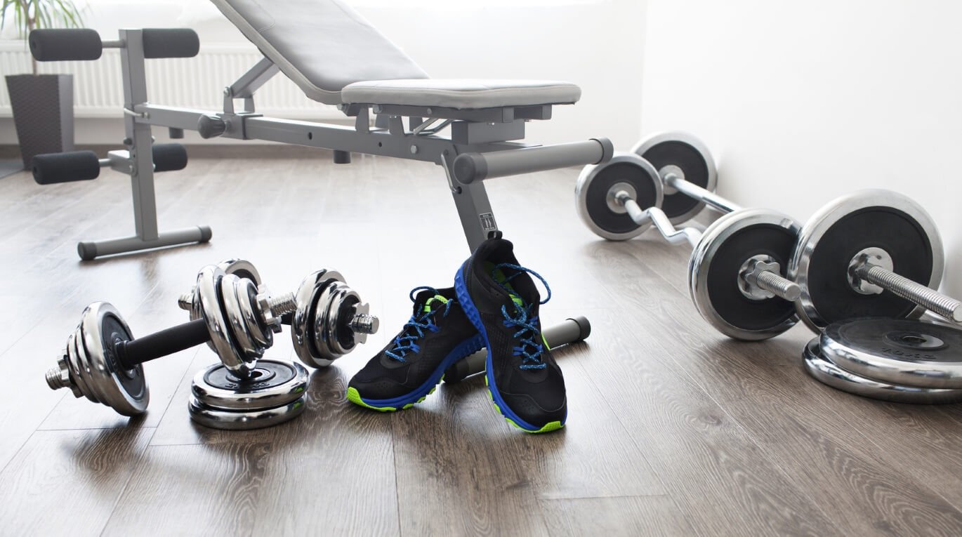 Trening w domu vs. trening w siłowni - plusy i minusy